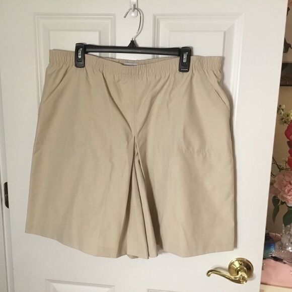 NWOT Francisca by Koret Brand Women’s Sz. 14P Kaki-Colored Cullottes - Picture 1 of 6